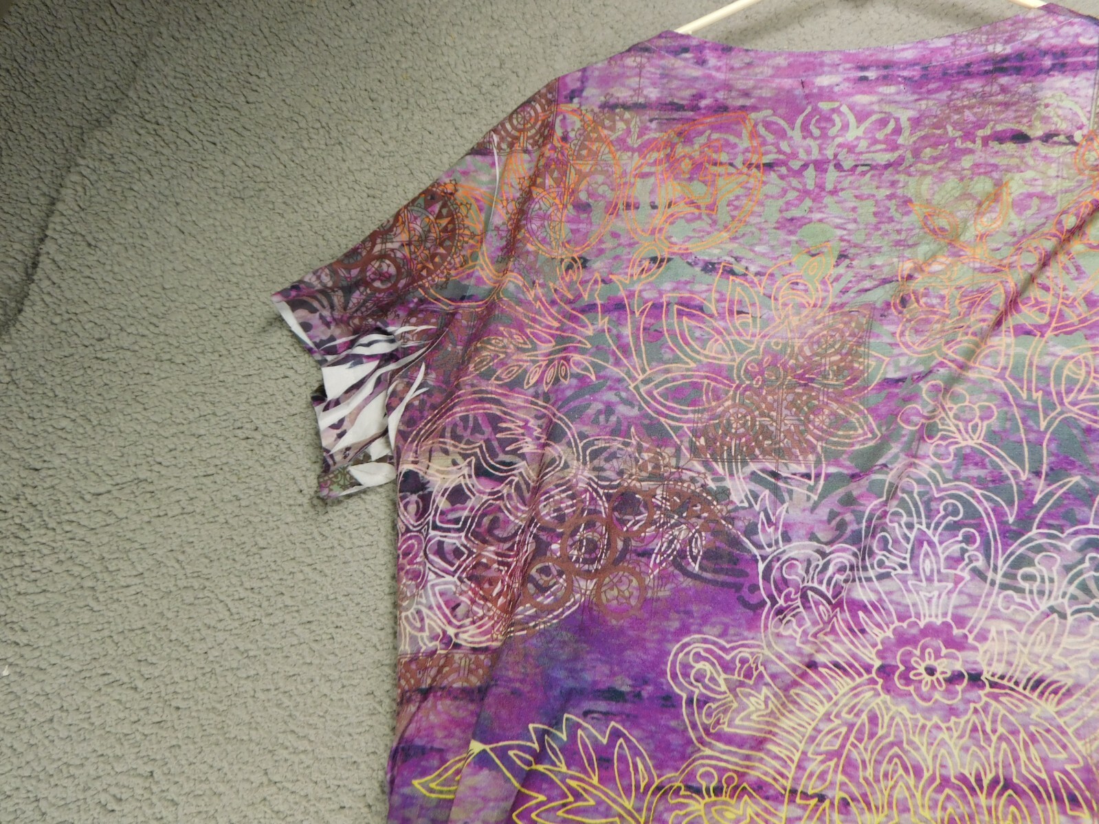 Appropriate Behavior Womens Plus Short Sleeve Vio… - image 7