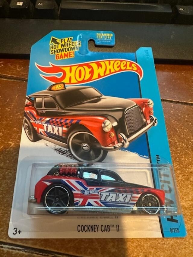 2015 Hot Wheels HW City Cockney Cab II #8 Black