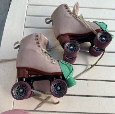 Chaya Melrose Lavender Roller Skates SIZE 6 WOMENS
