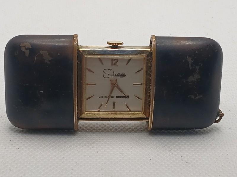 VINTAGE ENDURA 17 JEWEL HANDWIND MECHANICAL COMPACT DESK CLOCK 
