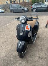vespa gts 125 scooter