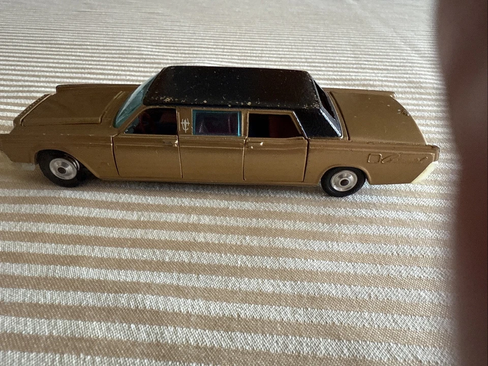 Vintage Corgi Toys Lincoln Continental Executive Limousine Car Automobile  - Image 2 of 4