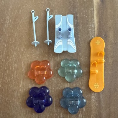  8X VTG POLLY POCKET SNOW COOL SKIS AND OTHER ACCESSORIES 