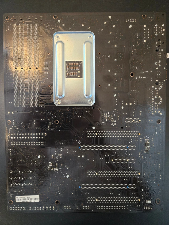 ASUS Republic of Gamers M2 Crosshair AM2 Motherboard - Image 3 of 4
