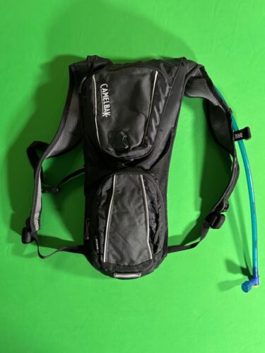 BRAND NEW Camelback Rogue Hydration Pack 2.5L Cycling Hiking Camping