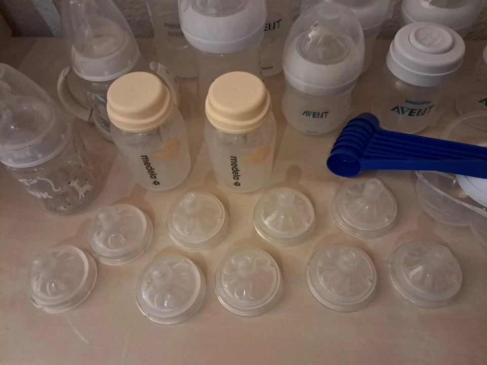 11 Babyflaschen Phillips Avent Nuk Anti Kolik Sauger Baby Zubehör Paket - Bild 4 von 4