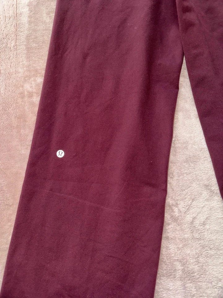 Pantalones para mujer Lululemon Still borgoña pierna ancha talla 4 Foto 3 de 4