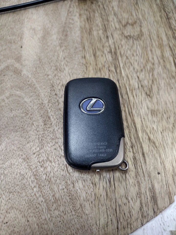 10 11 12 Lexus HS250H HS 250 H 2010 cerradura de maletero y llave Foto 4 de 4