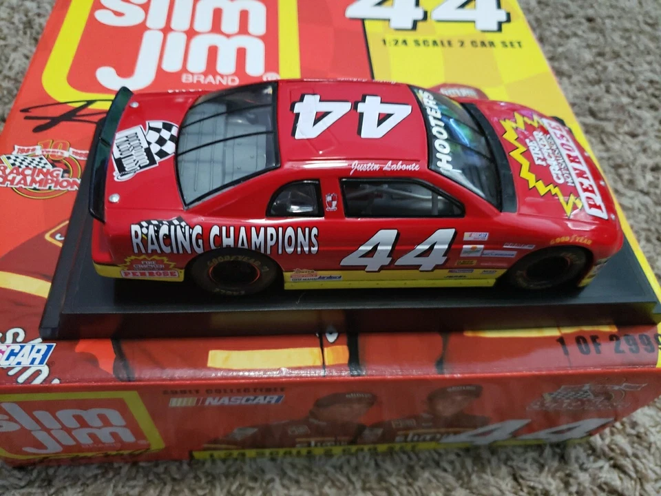 1999 RACING CHAMPIONS 1/24 SLIM JIM RACING TERRY & JUSTIN LABONTE 2 CONJUNTO DE CARROS - Imagem 4 de 4