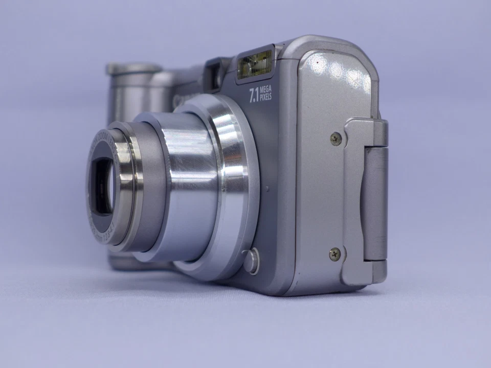 Cámara digital Canon PowerShot A620 7,1 MP/CCD plateada Foto 3 de 4