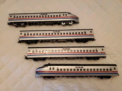 HO SCALE MODEL POWER AMTRAK BULLET TRAIN SET Of 4 (2 LOCOMOTIVES & 2 COACH CARS)