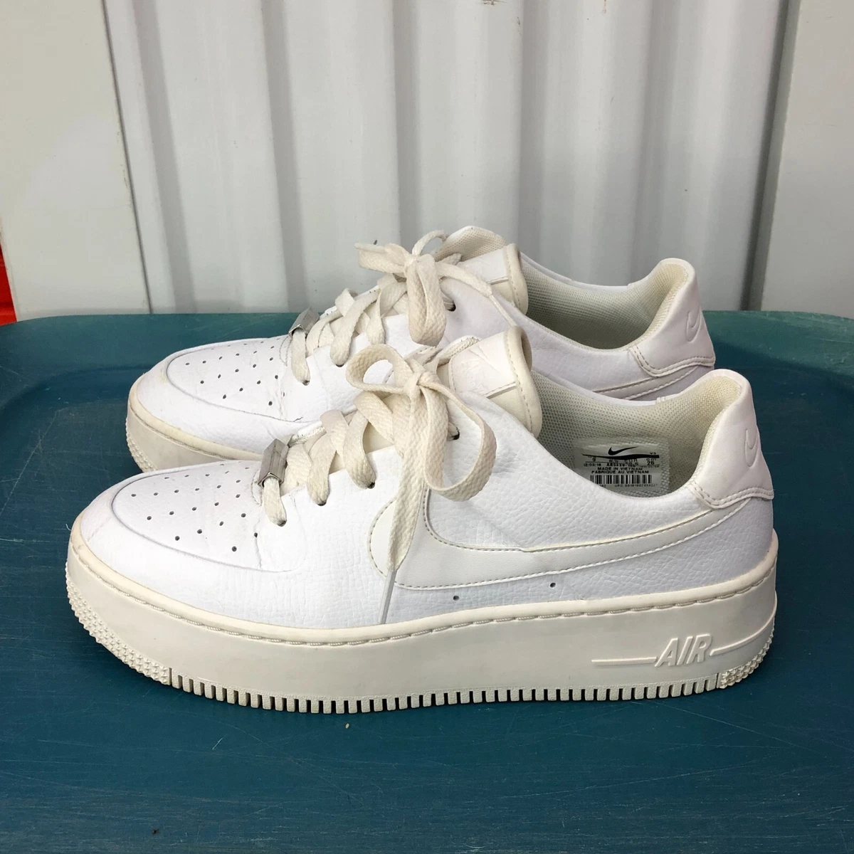 Abastecer complemento Deflector Nike W AF1 Sage Low Air Force 1 Women Shoes 9 Us Triple White Sneaker  AR5339-100 | eBay