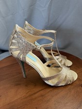 Blue By Betsey Johnson Champagne SB-Tee Sparkle T-Strap Heels Women's Size 9