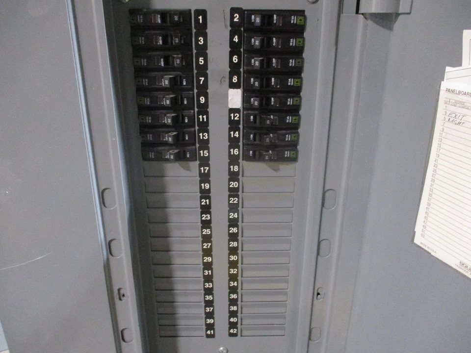 Square D Main Lug Circuit Breaker Panel 12219851720140001 208Y/120VAC 100A Max - Image 4 of 4