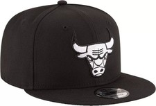 New Era 9Fifty Black/White Basic Adjustable Snapback Chicago Bulls Black UV- NWT
