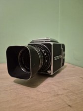 Hasselblad 500c/M Medium Format Camera with Zeiss Planar 80mm f/2.8 T Lens