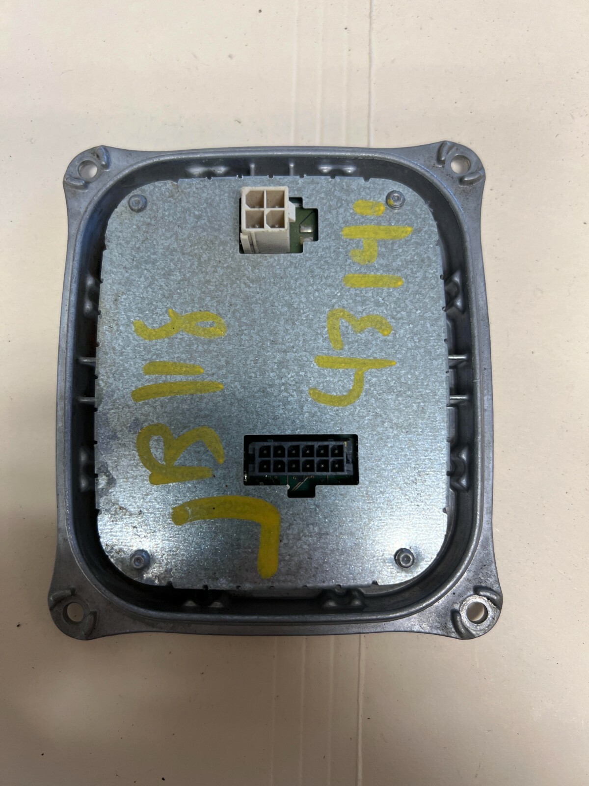 2008 - 2012 AUDI R8 LED CONTROL MODULE PART # 420907472B