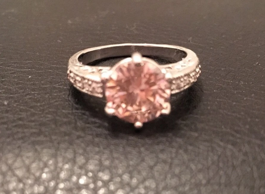 Anillo de cóctel de circón blanco topacio rosa plateado banda 8,5 nuevo con etiquetas Foto 2 de 4