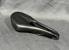 Fi'zi:k Vento Argo R3 Saddle Road Bike 140mm 7 x 7 Hollow K:ium Rails 227g fizik