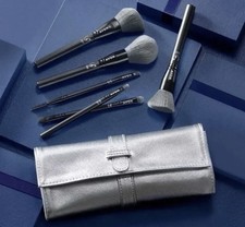 Avon Silver Make Up Brush Set In Roll Bag Brand New Featuring 6 Brushes