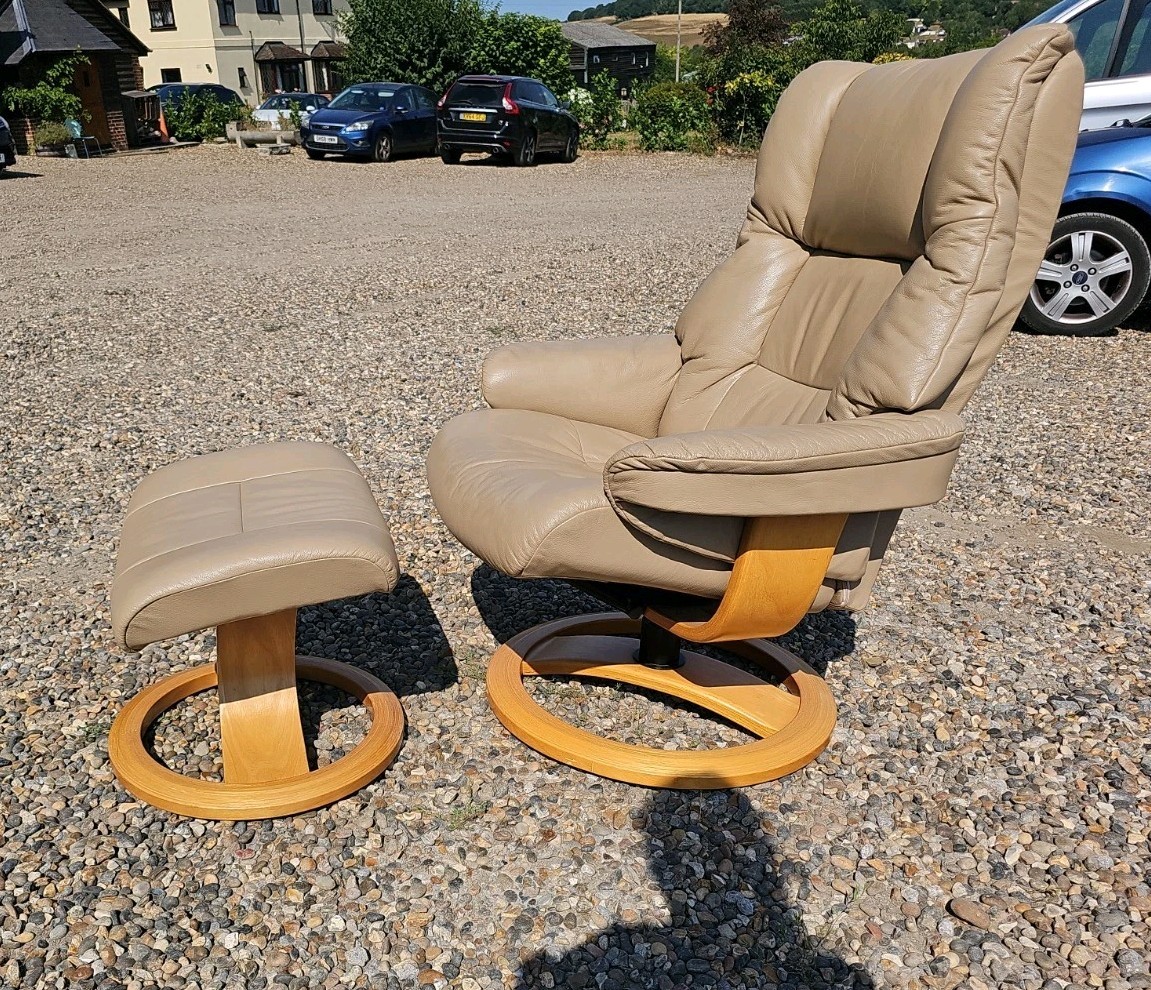 John Lewis Ekornes Stressless Style Chair With Footstall Beige Leather — image 16