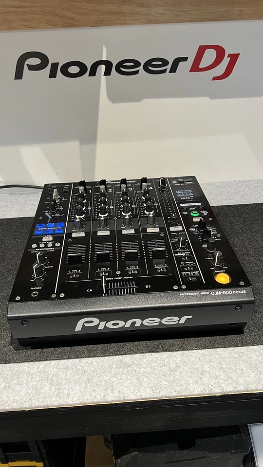 Pioneer DJM 900 Nexus 4-Channel Professional DJ Mixer - Image 3 of 4