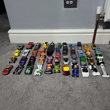 Mega Hot Wheels Restposten - 44 Autos Konvolut - Racing, Trucks, Fantasy - Mattel