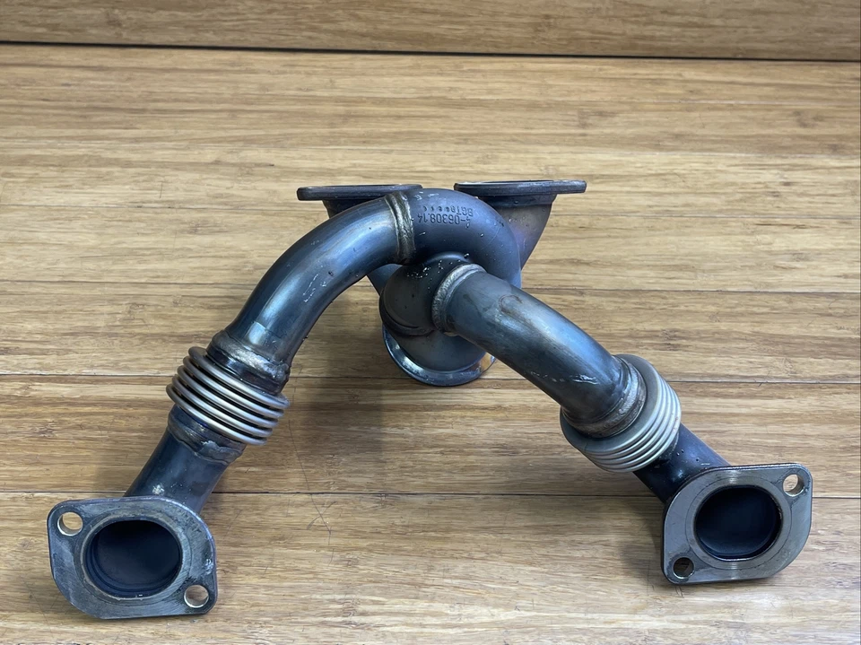 BMW F10 F90 M5 2010-2023 colector de escape cilindro del motor OEM 2,3,5,8 Foto 2 de 4