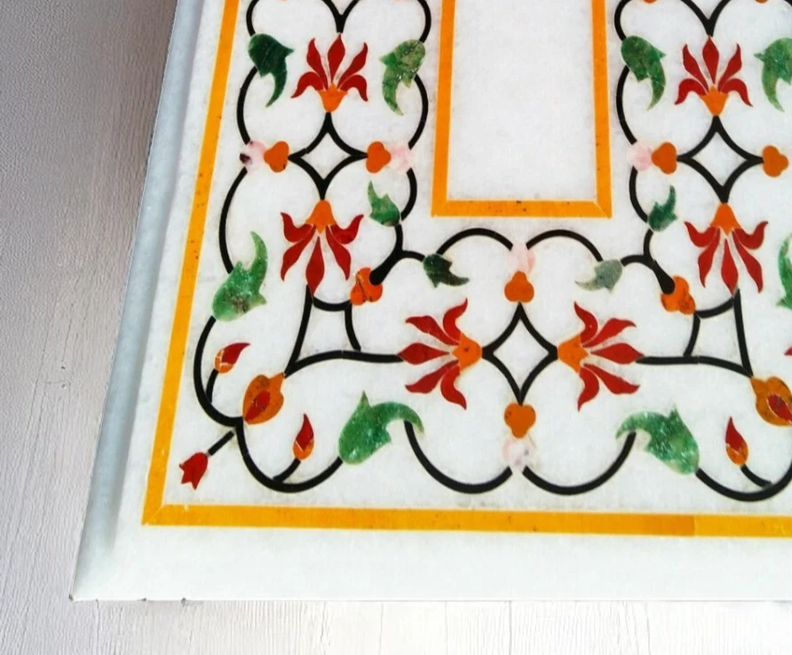 Mesa de mármol con incrustaciones de piedra semipreciosa de lujo de 36"x24" diseño floral tradicional Foto 2 de 4