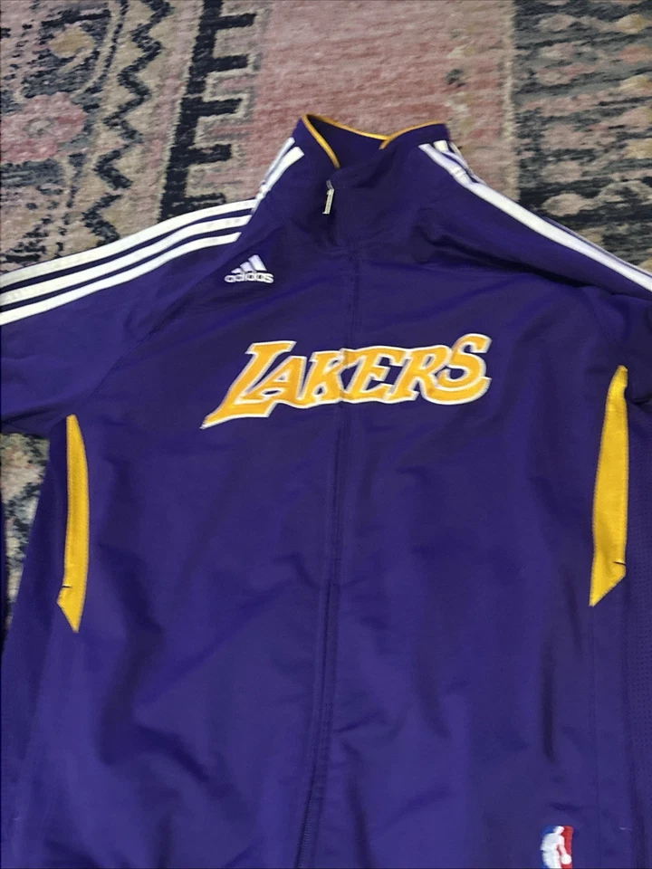 CHAQUETA DE CALENTAMIENTO VINTAGE LA LAKERS ADIDAS KOBE Mediana Cremallera Completa Foto 2 de 4