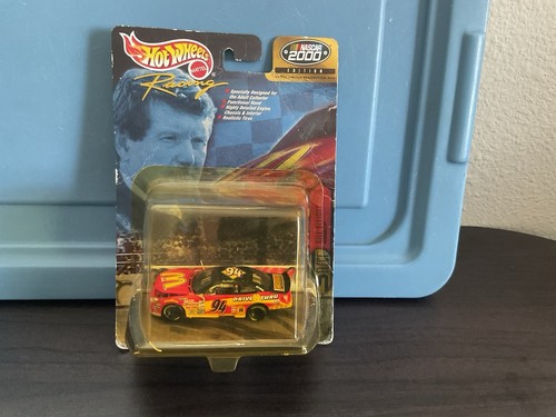Bill Elliott #94 McDonald's Hot Wheels Select NASCAR 2000 Diecast 1/64