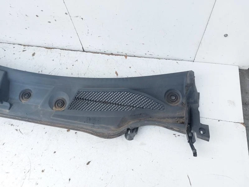 A1768300013 Grille sous pare-brise MERCEDES-BENZ CLASSE A (W176) 2.0 D 16v AUT 1 - Photo 4/4