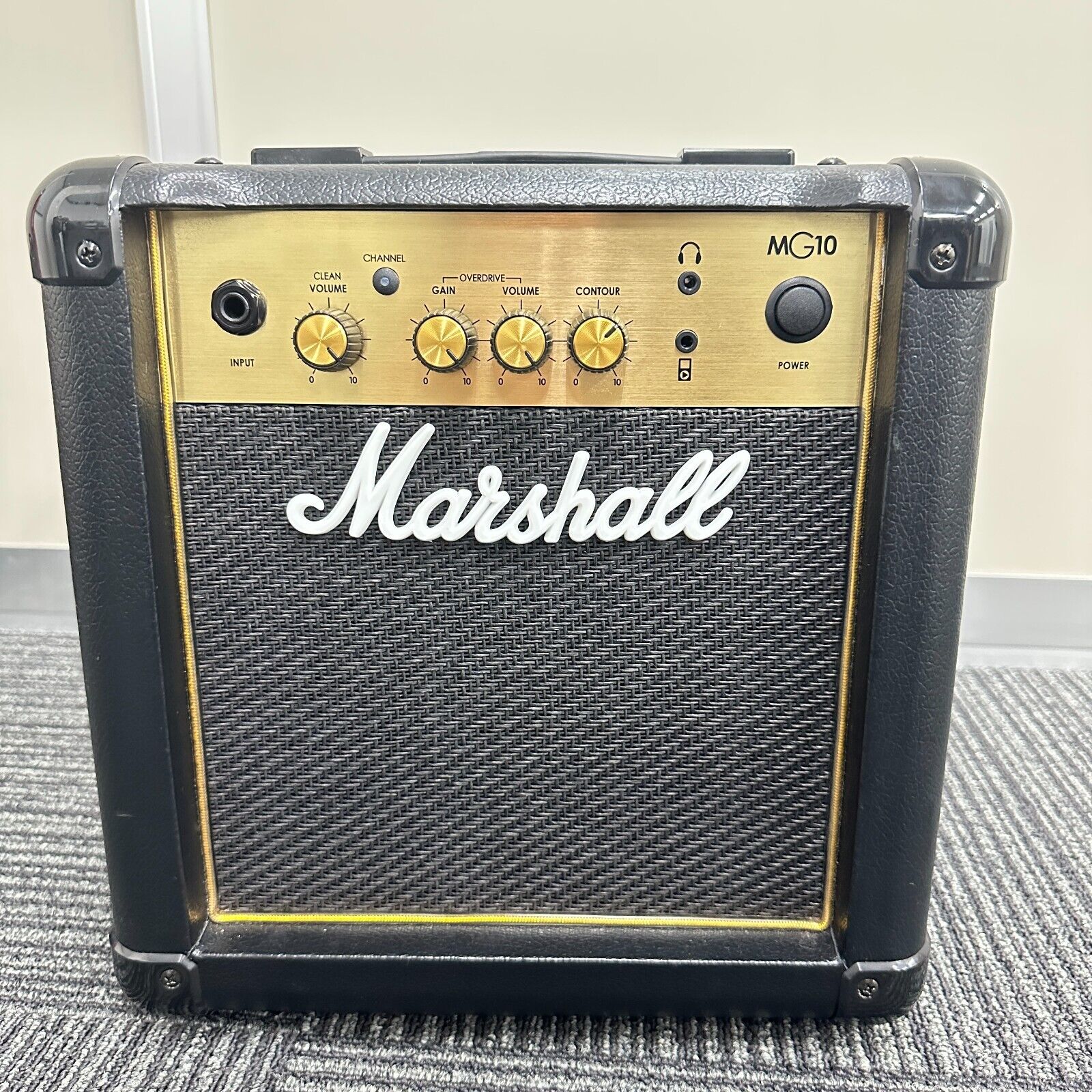 Marshall MG Series MG10G 10 Watt 1x6.5 Inch Combo Amplifier