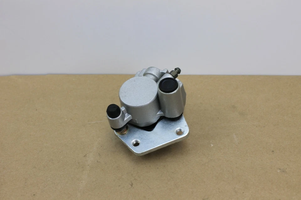 New United Motors Matrix 150/150XX Scooter Front Brake Caliper With Pads - Image 2 of 4