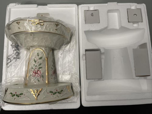 NEU Lenox Holiday Carnival Swing Herzstück Spieluhr Karussell Weihnachtsmann # 6115950 - Bild 2 von 3