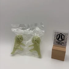 SMISKI Yoga Series Secret Twins GLOW IN THE DARK Figure Japan Rare