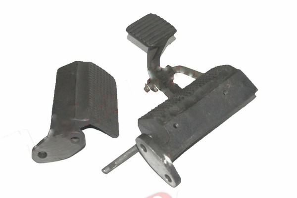 FußGas Kit Mit FußStüTze LH RH Massey Ferguson 35 135 165 245 250 +-image