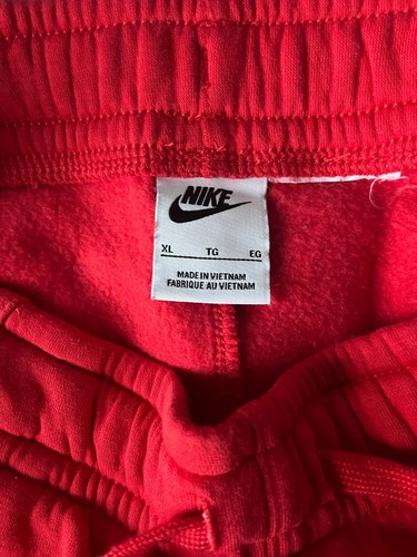 Nike Club Sportswear Fleece Boy's XL Red Joggers Sweatpants Athletic Logo NEW - Picture 3 of 4