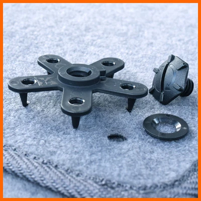 Juego de clips de alfombrilla de piso de anclajes de fijación antideslizantes para alfombrillas de coche - Eagle Klaw Foto 3 de 4