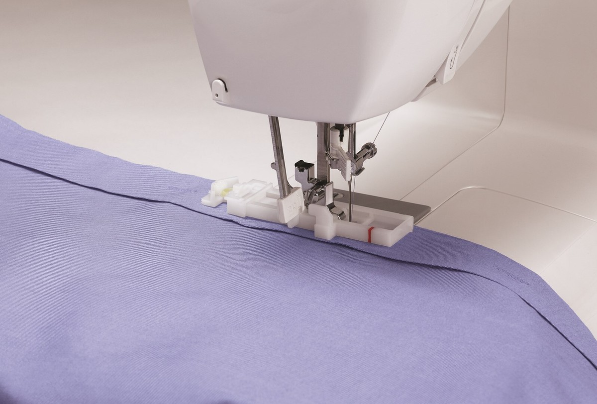 4996856110542 Singer Brilliance 6160 sewing machine Singer