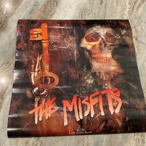 MISFITS / THE MISFITS BOX SET ピンバッジ付 Misfits – The Misfits Box Set (2nd press, Coffin Box, VG+) | SPOOK