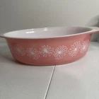 Vintage Pyrex Pink Daisy 045 Oval Casserole no lid 2-1/2 Quart