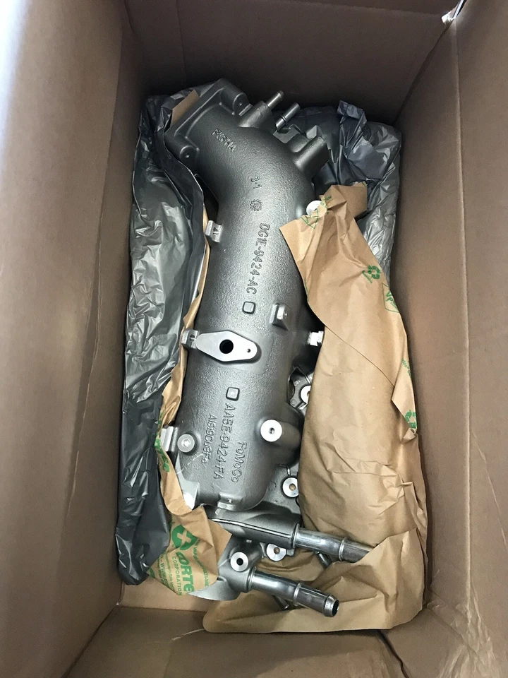 Genuine Ford Intake Manifold DG1Z-9424-A FORD INTAKE MANIFOLD Engine - Image 2 of 2