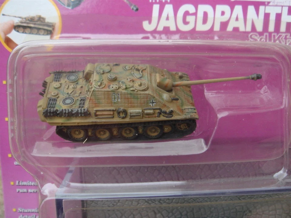 Dragon 1/144 Can.Do Early Production Jagdpanther Sd.Kfz. 173 #01 Autumm 1944 - Image 2 of 2