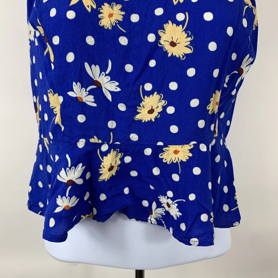 Camiseta sin mangas Forever 21 para mujer talla mediana floral a lunares recortada cremallera informal Foto 4 de 4