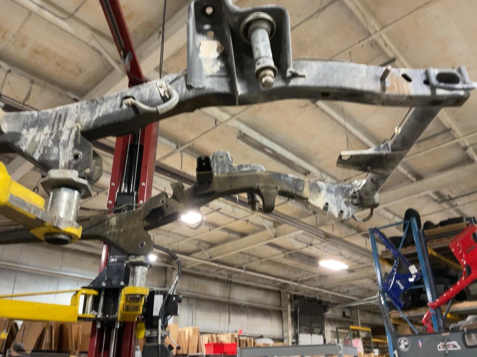 Оригинальная рама 6 цилиндров для Jeep TJ Wrangler 4,0 л *прямая и чистая* 2003-2006 055589 - Изображение 4 из 4