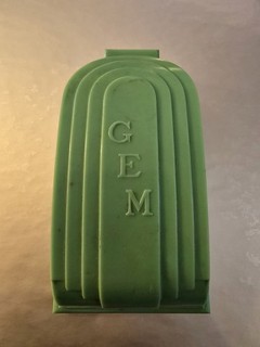 GEM VINTAGE MICROMATIC SAFETY RAZOR AND CASE