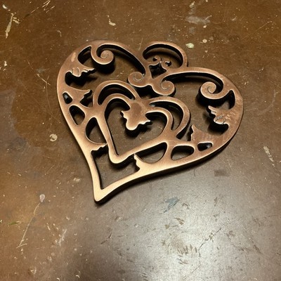 Pampered Chef Copper CastIron Heart Trivet Hot Decor Valentine Kitchen Food  D7