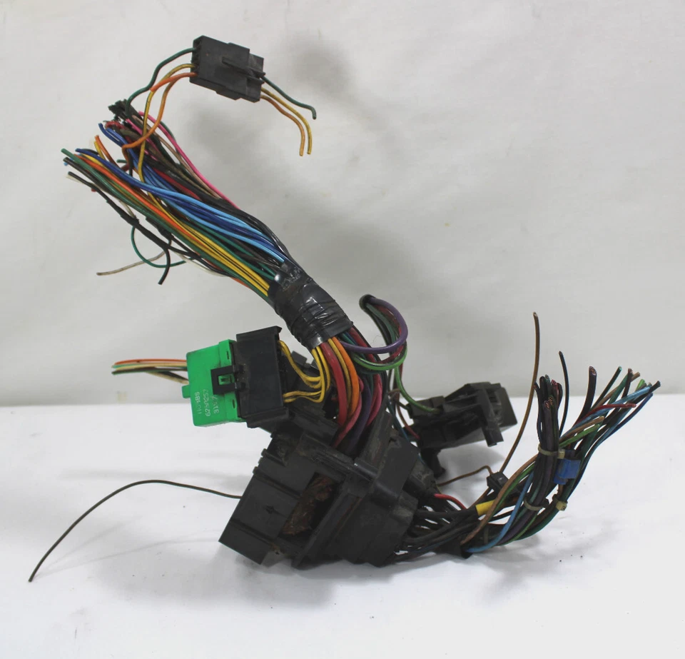 Chevrolet Impala Caprice 1971-1976 caja de fusibles cable cola de cerdo y algunos conectores Foto 4 de 4