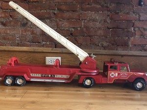 nylint hook and ladder fire truck